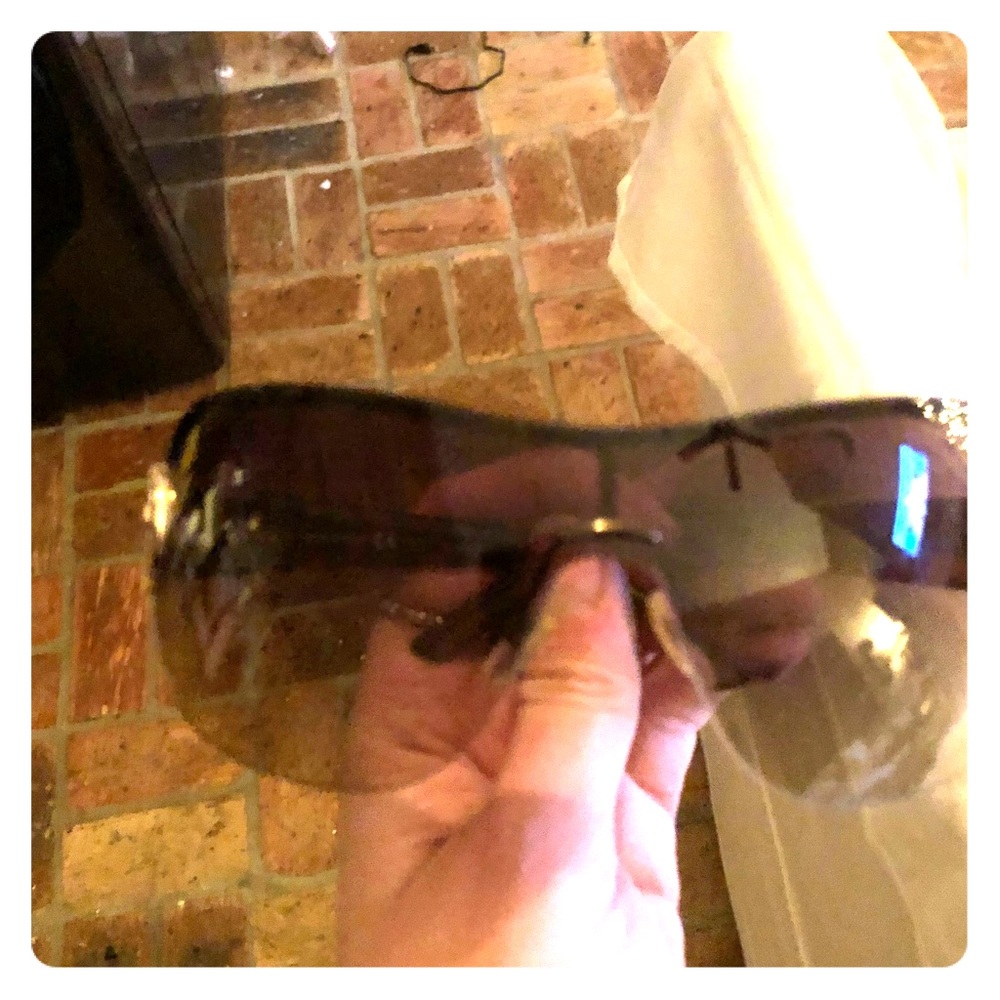 Gucci used sunglasses